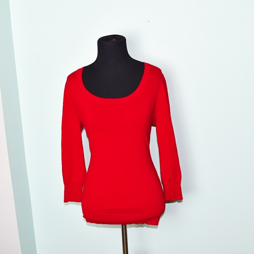 Super Cute Red Silky Top - Picture 1 of 2